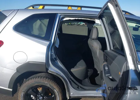 2025 Subaru Forester Wilderness z USA, uszkodzony, nr VIN JF2SKAJC9SH403420